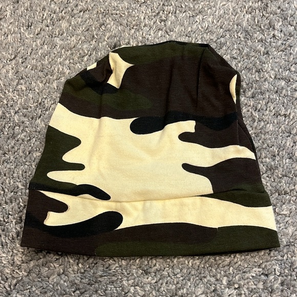 Bundle of Infant Beanies EUC - Picture 7 of 12